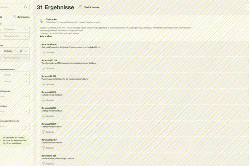 Pellets fallen auf einen großen Berg