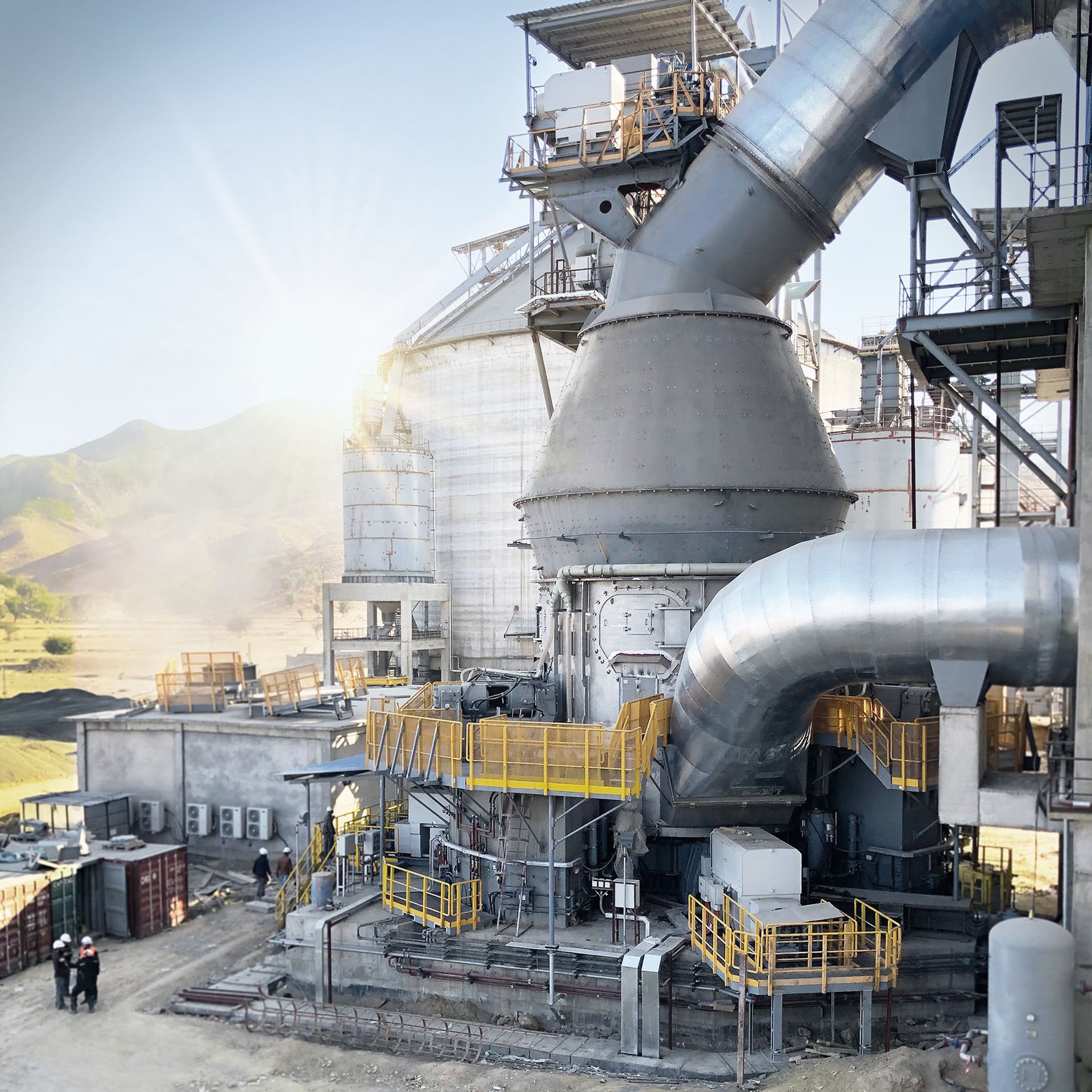 Vertical roller mill in a cement plant